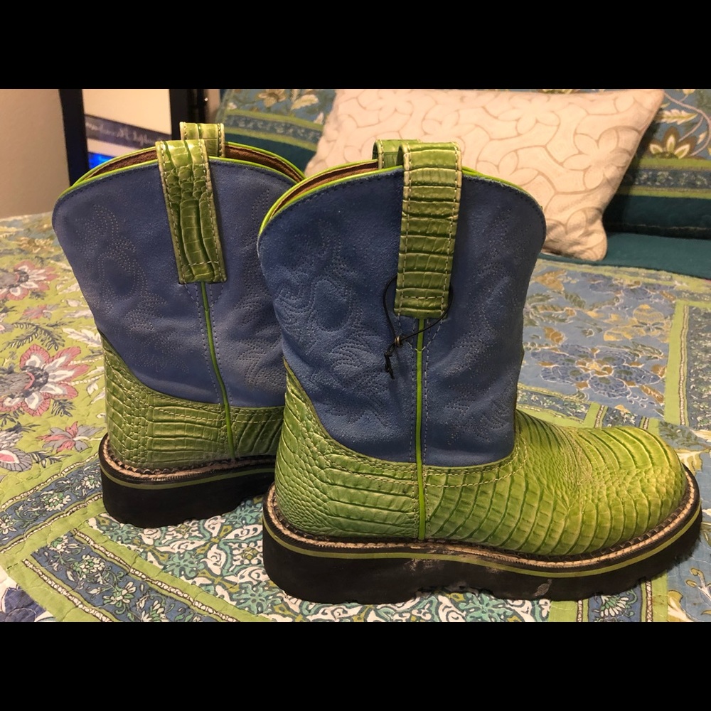 ARIAT PHAT BABY BOOTS SIZE 8